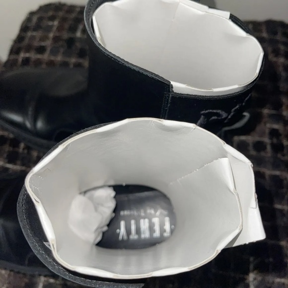 Fenty Puma By Rihanna Chelsea Sneaker Boots Black, Women US 9 UK 6.5 EUR 40 - Picture 5 of 10